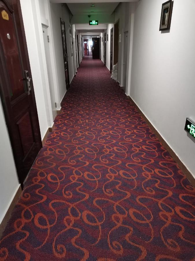 Fubang Hotel Apartment Suifenhe Bagian luar foto